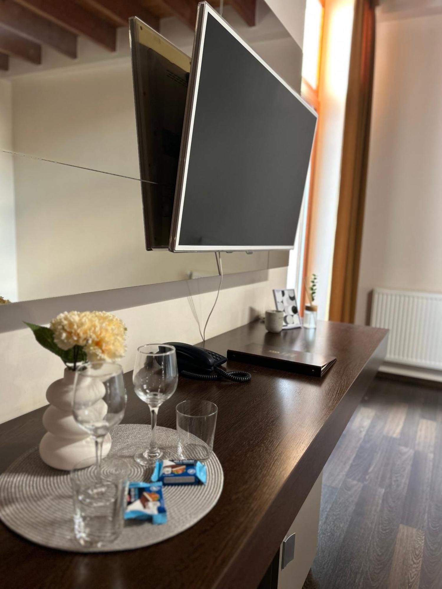 Hotel Ar Golden House Košice Esterno foto